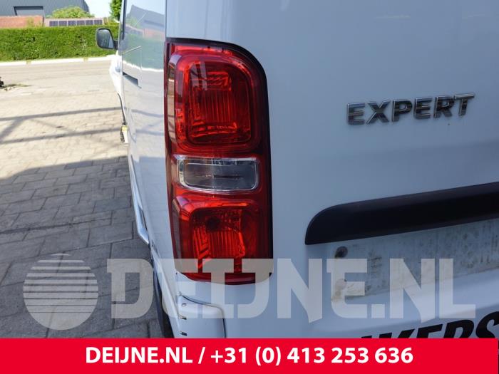 Peugeot Expert Rücklicht links O310917