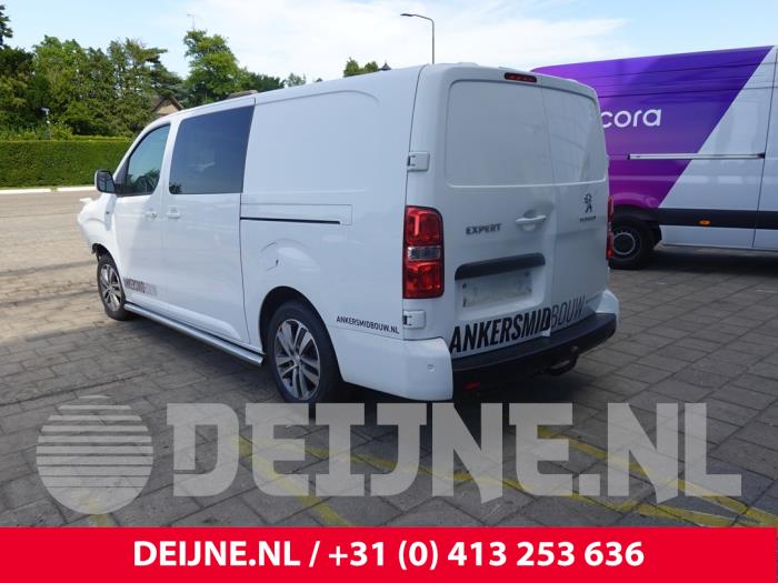 Peugeot Expert Bumperhoek links-achter O310936