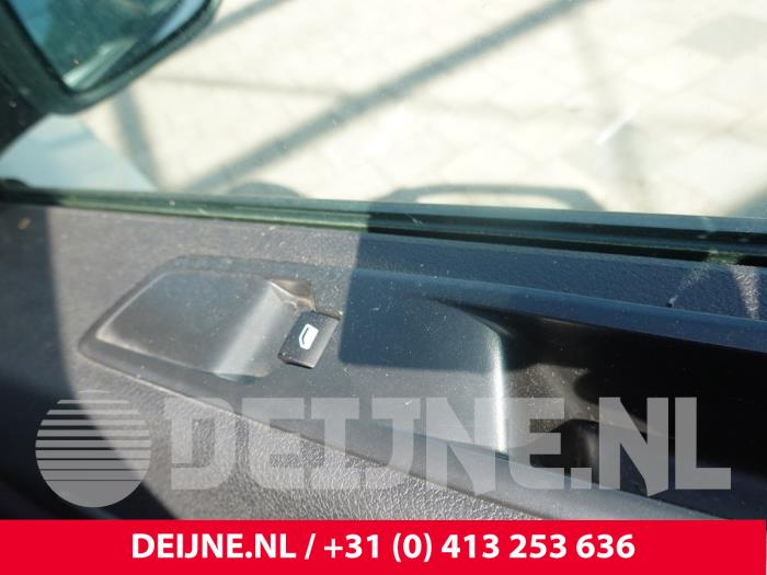 Peugeot Expert Elektrisch Raam Schakelaar O310946