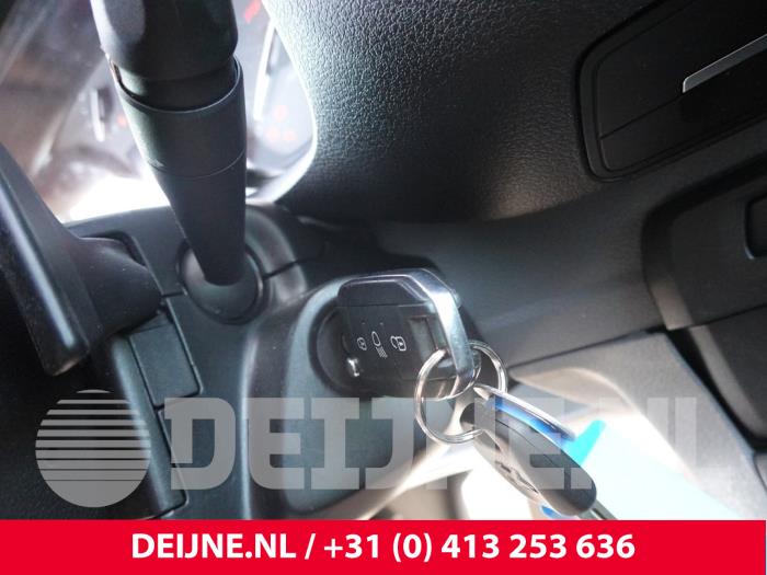 Peugeot Expert Zündschloss+Schlüssel O310958