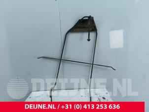 Peugeot Expert Aufhängemechanik Reserverad O310962 foto 2