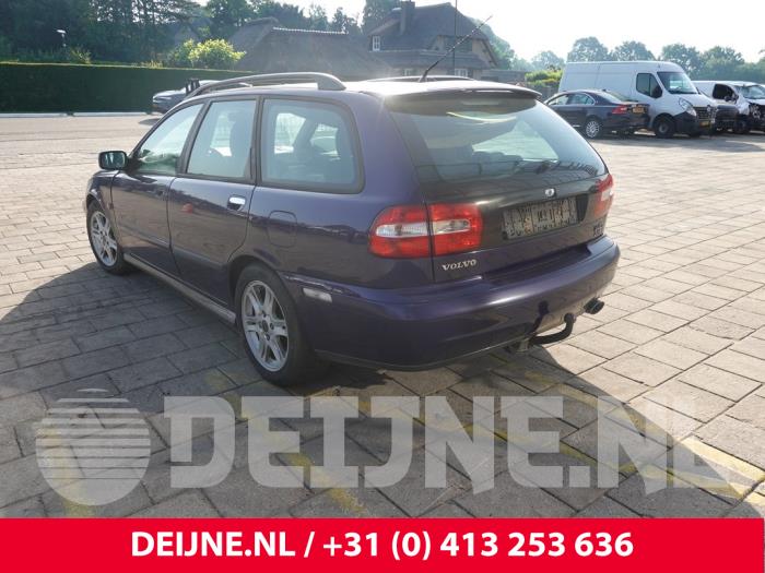 Volvo V40 Rear bumper O311162