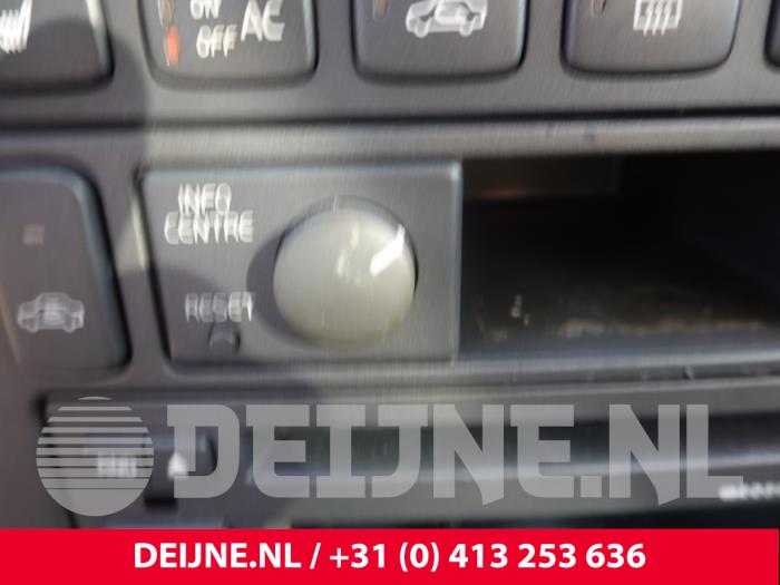 Volvo V40 On-board computer controller O311172