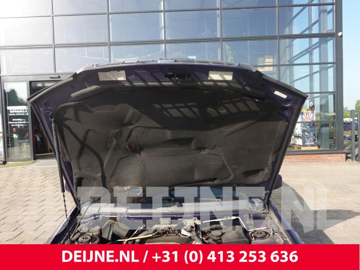 Volvo V40 Motorhaube Scharnier O311217