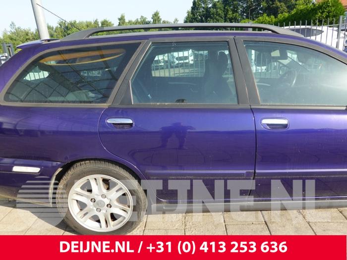 Volvo V40 Tür 4-türig rechts hinten O311221