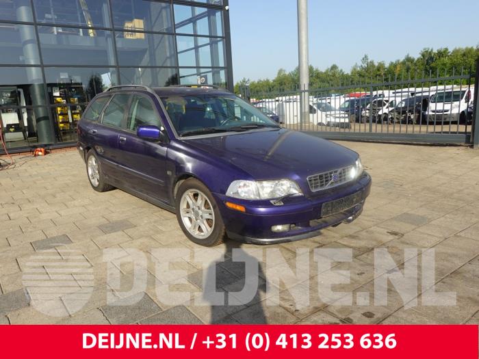 Volvo V40 Voorbumper O311270