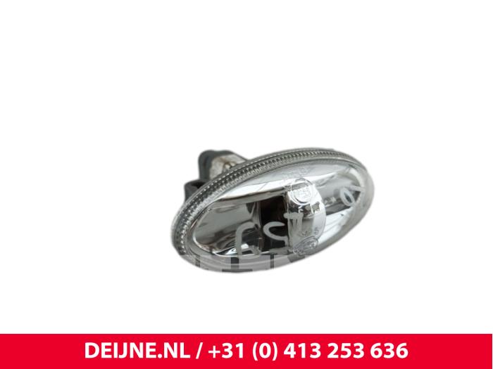 Peugeot Expert Blinker Kotflügel links vorne O311367