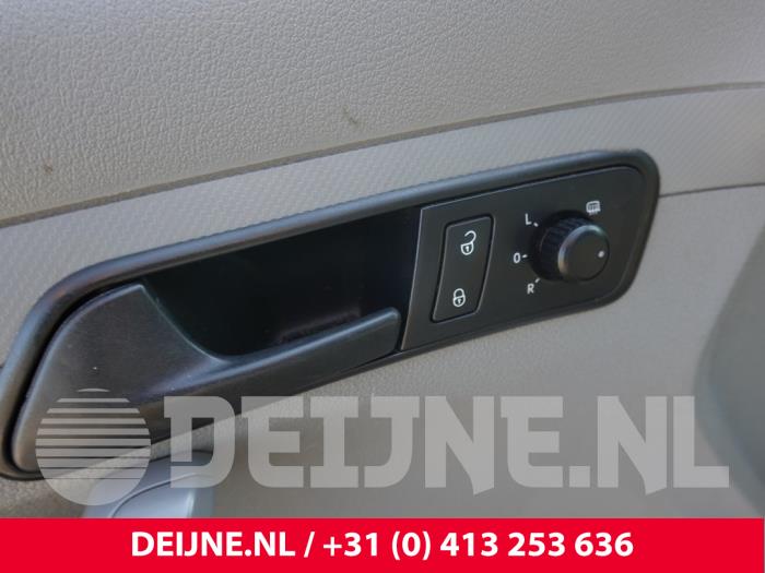Volkswagen Caddy Spiegel Schalter O311831