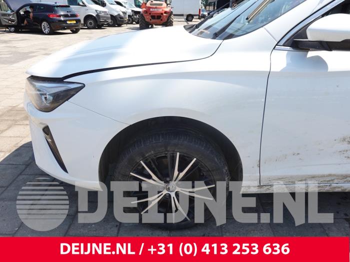 MG MG5 Electric Kotflügel links vorne O312080
