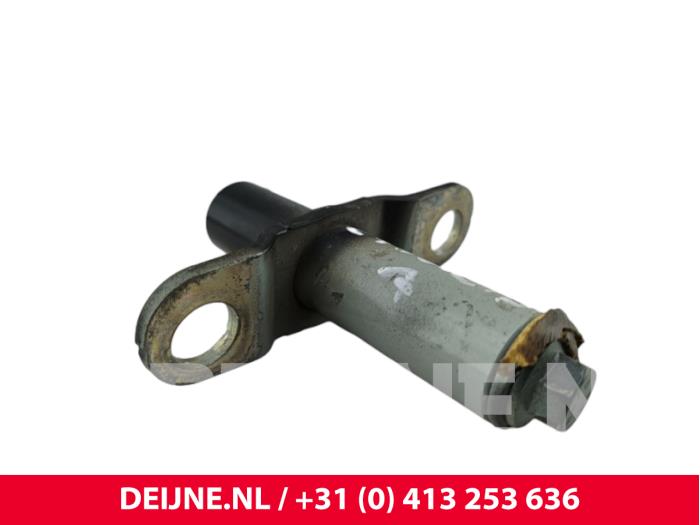 Volvo V70 Abschleppöse hinten O312256