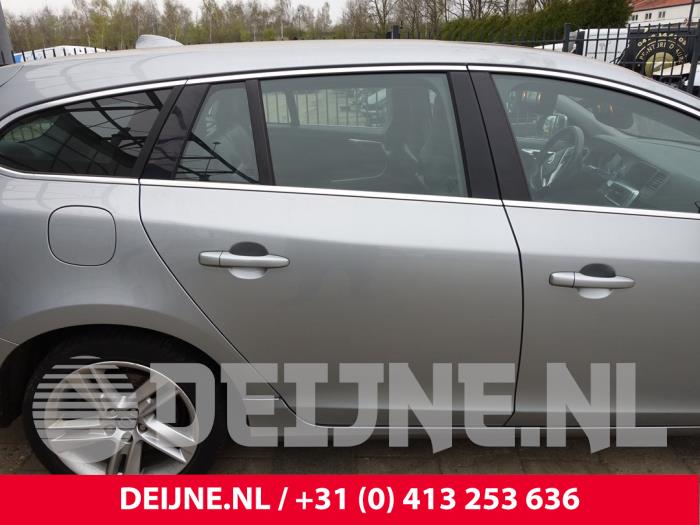 Volvo V60 Portier 4Deurs rechts-achter O312346
