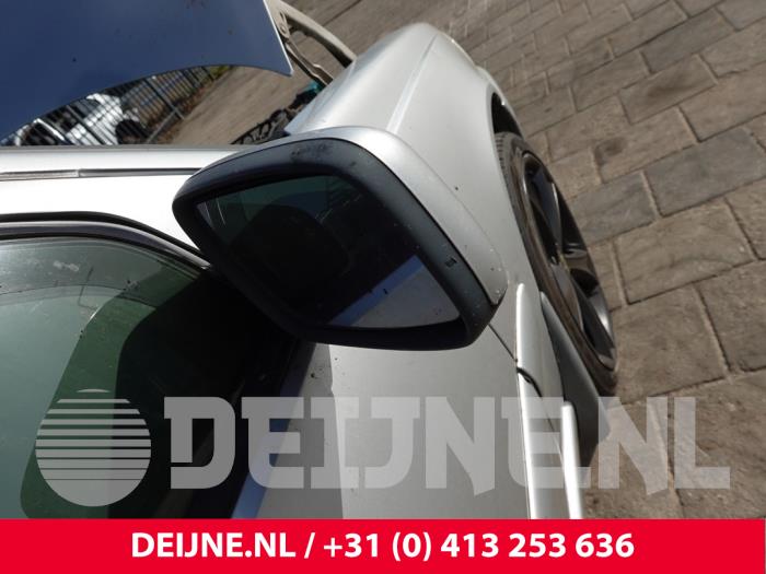 Volvo V70 Wing mirror, right O312515