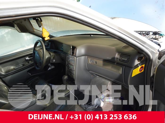 Volvo V70 Glovebox O312520