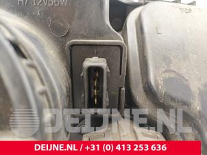 Volvo V70 Koplamp links O312539 foto 3