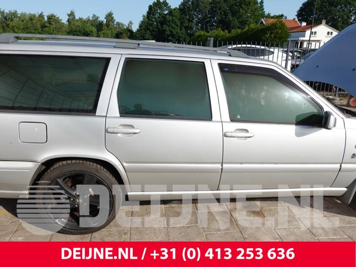 Volvo V70 Tür 4-türig rechts hinten O312547