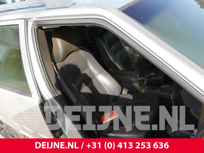 Volvo V70 Sitz rechts O312582