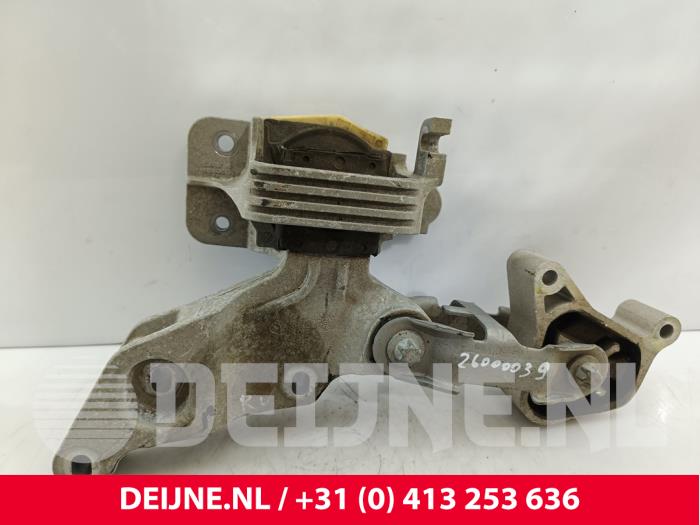 Mercedes eVito Motorlager O312765