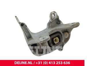 Mercedes eVito Getriebe Halterung O312766 foto 2