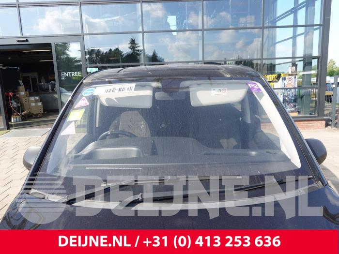 Mercedes Vito 12-Volt-Anschluss O312767