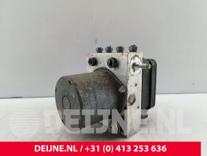 Mercedes Vito ABS pump O312771 photo 2