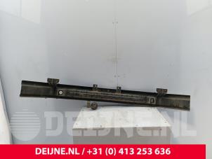 Mercedes Vito Bumperframe voor O312796 foto 2