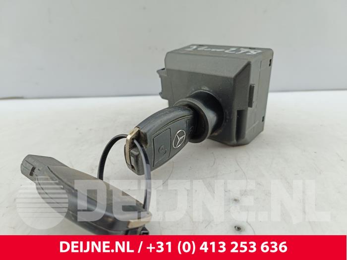 Mercedes Vito Kontaktslot+Sleutel O312823