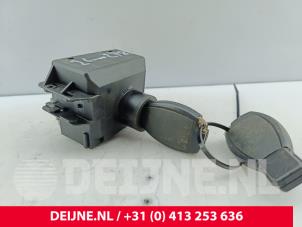 Mercedes Vito Zündschloss+Schlüssel O312823 foto 2