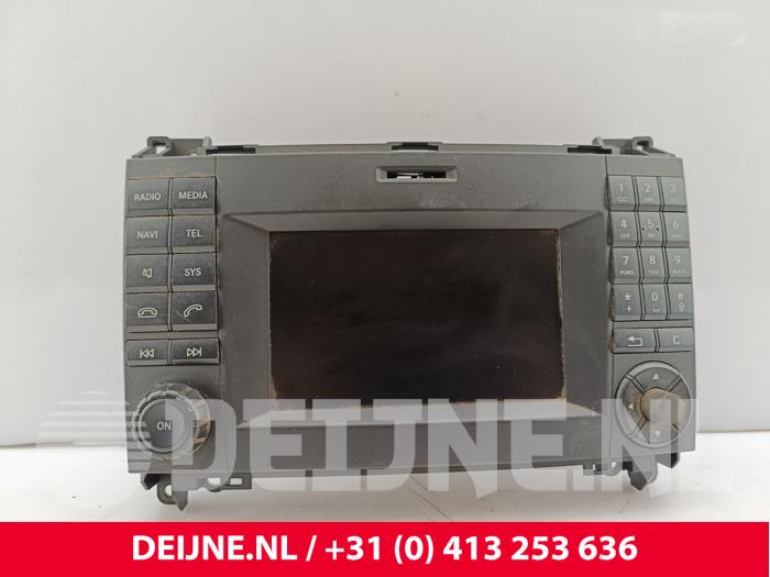 Mercedes Vito Radio O312840