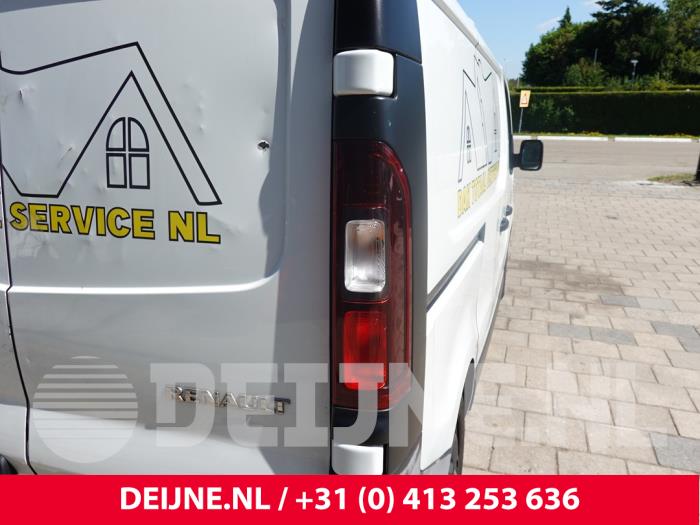 Renault Trafic Rücklicht rechts O312925
