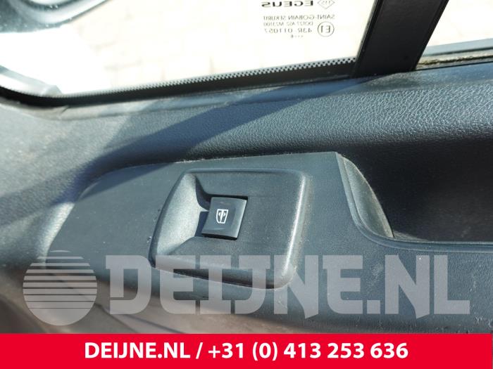 Renault Trafic Elektrisches Fenster Schalter O312957