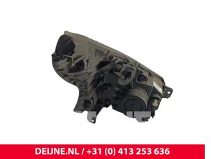 Renault Trafic Koplamp links O312976 foto 3