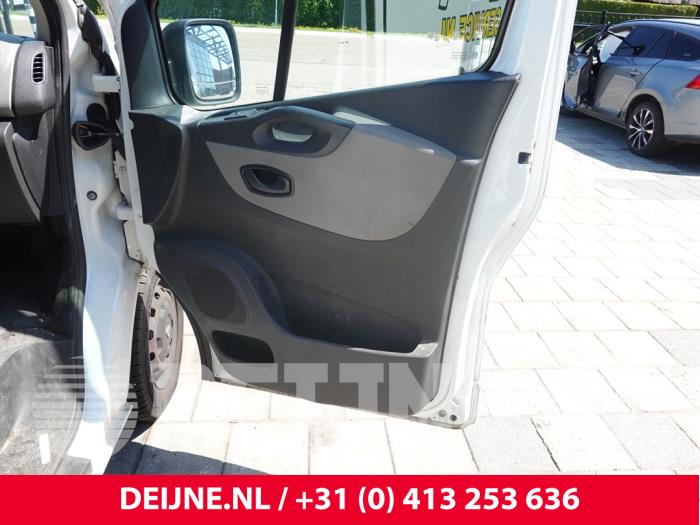 Renault Trafic Türverkleidung 2-türig rechts O312992