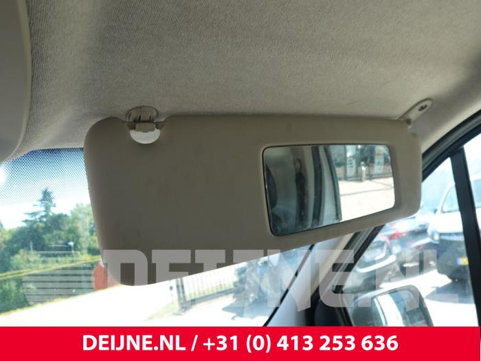 Renault Trafic Sonnenblende O313047