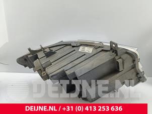 Mercedes Sprinter Koplamp links O313124 foto 2