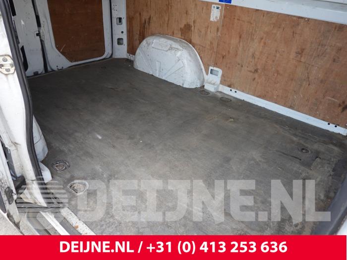 Mercedes Sprinter Bodenblech Kofferraum O313188