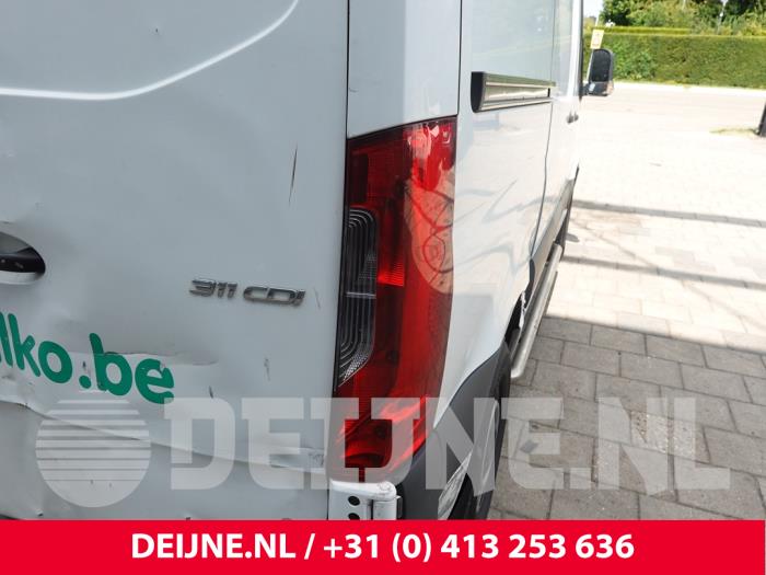 Mercedes Sprinter Taillight, right O313204