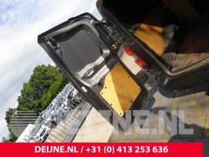 Peugeot Expert Minibus/van rear door O313227 photo 3