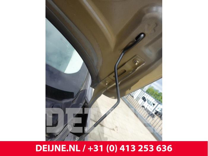 Peugeot Expert Motorhaube Scharnier O313281