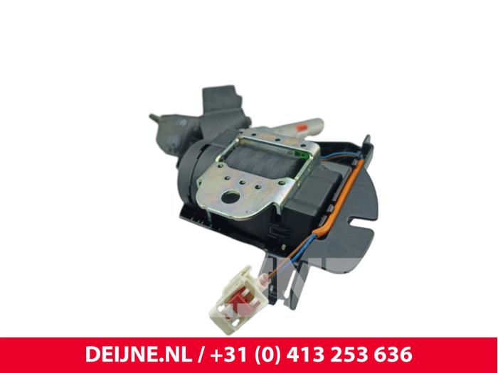 Volvo V70 Sicherheitsgurt Mitte hinten O313374