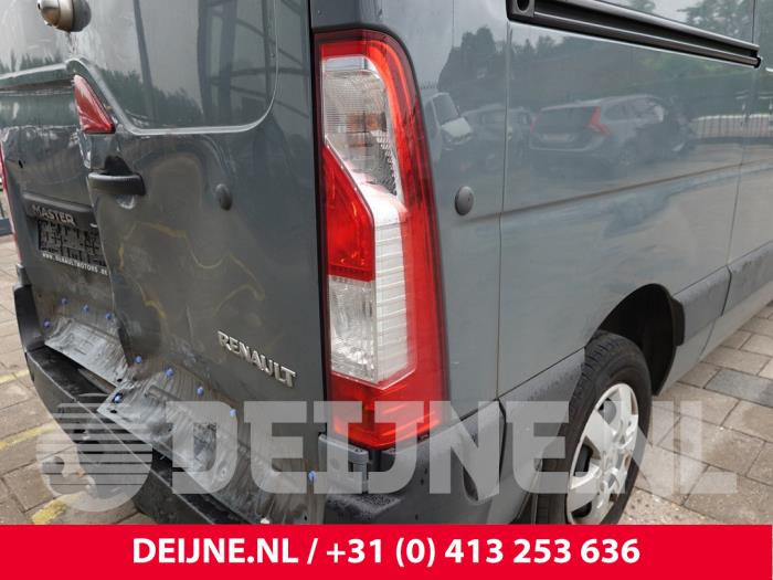 Renault Master Achterlicht rechts O313389