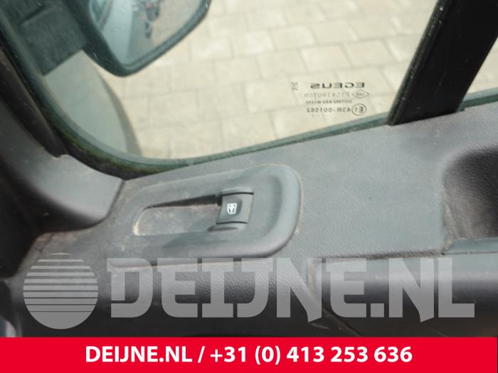 Renault Master Elektrisch Raam Schakelaar O313424