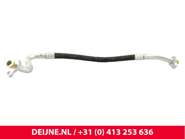 Volvo XC40 Air conditioning line O313550