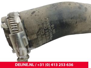 Volkswagen Crafter Intercooler Schlauch O313562 foto 2