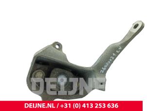 Mercedes eVito Getriebe Halterung O313568 foto 2