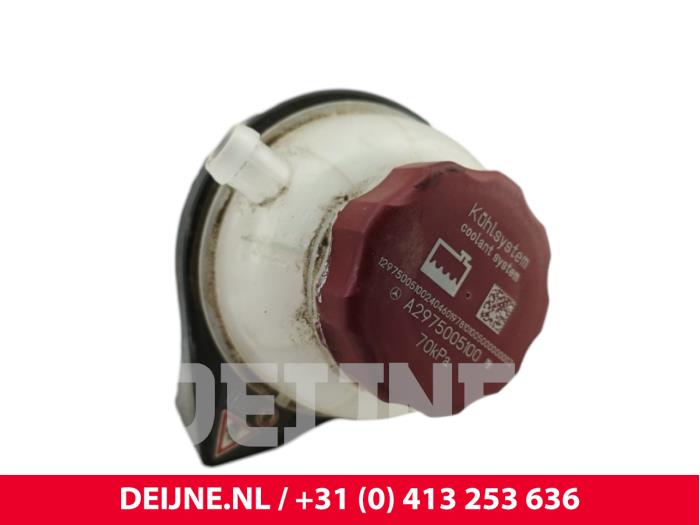Mercedes eVito Ausgleichsbehälter O313569