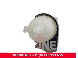 Mercedes eVito Ausgleichsbehälter O313569 foto 3