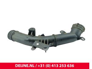Volvo XC40 Intercooler Rohr O313876 foto 2
