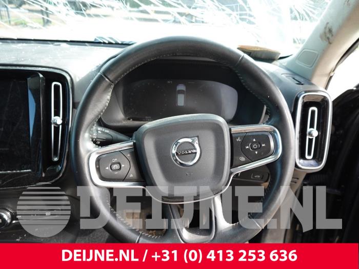 Volvo XC40 Airbag links (Lenkrad) O313915