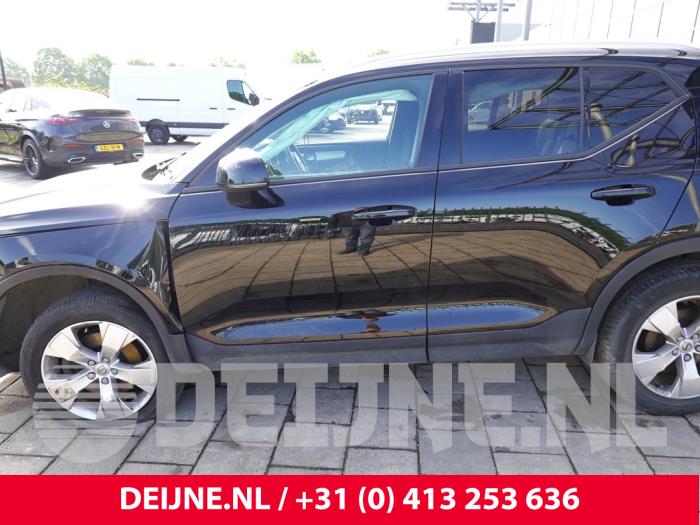 Volvo XC40 Tür 4-türig links vorne O313941