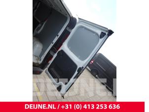 Opel Vivaro Minibus/van rear door O314009 photo 2